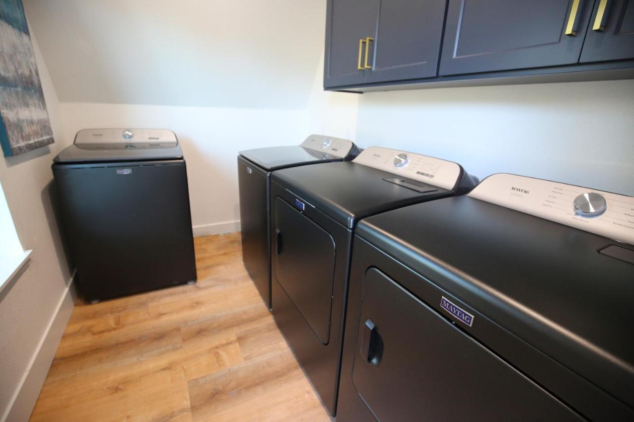 Вилла High End A-Frame - Hot Tub - Awesome Views - Yosemite - Electric Vehicle Friendly - Sleeps 10 Окхерст Экстерьер фото