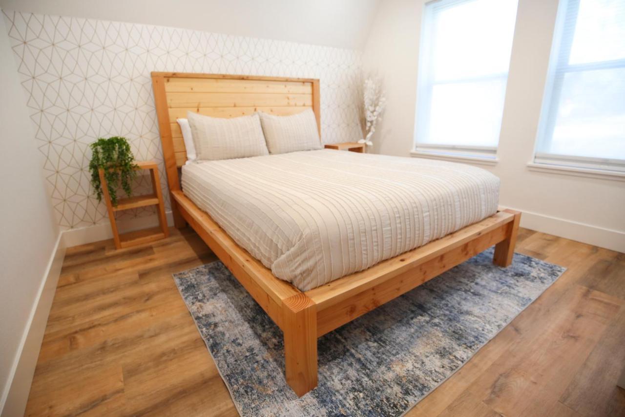 Вилла High End A-Frame - Hot Tub - Awesome Views - Yosemite - Electric Vehicle Friendly - Sleeps 10 Окхерст Экстерьер фото